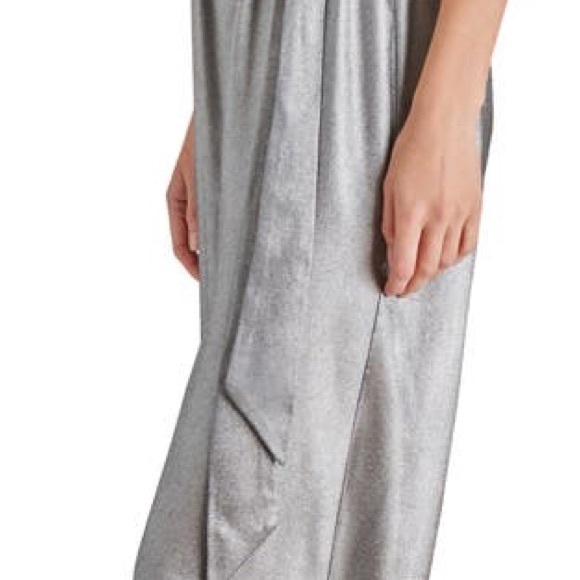 Steve Madden Metallic Crepe Jumpsuit - Picture 4 of 4